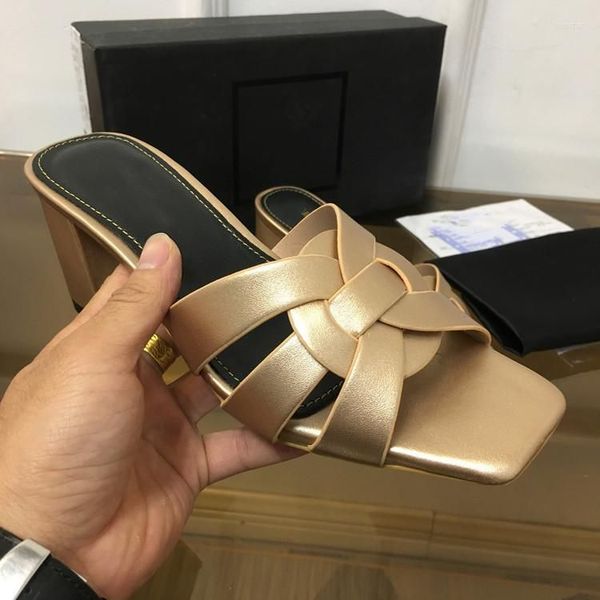 2022 new fashion sandals square heels slippers women weave high ladies patent leather for heighten roman shoes, Black
2022 new fashion sandals square heels slippers women weave high ladies patent leather for heighten roman shoes, Black
