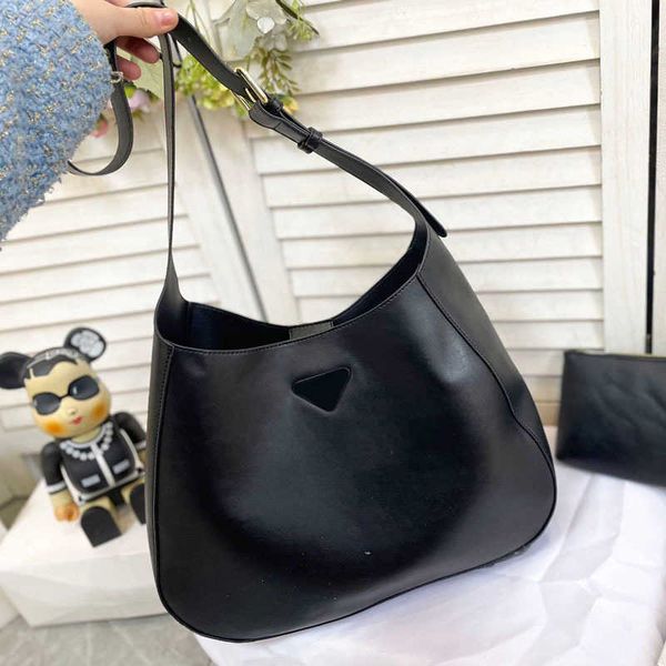 designer luxury women the tote bag fashion versatile handbags shoulder crossbody bags purse telfars totes large capacity saddle wallets 7a l
designer luxury women the tote bag fashion versatile handbags shoulder crossbody bags purse telfars totes large capacity saddle wallets 7a l
