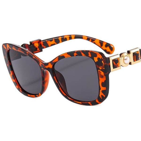 women sunglasses temperament sun glasses butterfly adumbral anti-uv spectacles oversize fame eyeglasses pearl inlaid ornamental, White;black
women sunglasses temperament sun glasses butterfly adumbral anti-uv spectacles oversize fame eyeglasses pearl inlaid ornamental, White;black