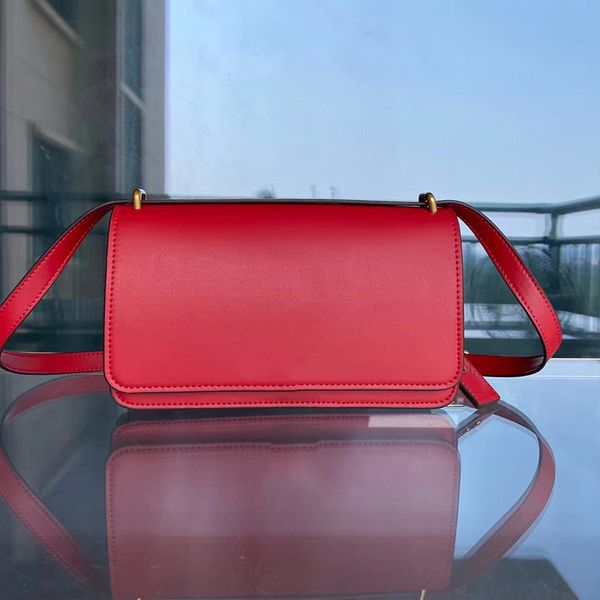 7a bandit shoulder bag in signature textile jacquard and glovetanned leather designer women flap snap closure crossbody shoulder bags multif
7a bandit shoulder bag in signature textile jacquard and glovetanned leather designer women flap snap closure crossbody shoulder bags multif