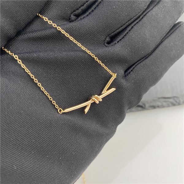 womens luxury necklace fashion necklace designer silver gold chain classic heart girl valentines day love gift 316l stainless steel wholesal
womens luxury necklace fashion necklace designer silver gold chain classic heart girl valentines day love gift 316l stainless steel wholesal