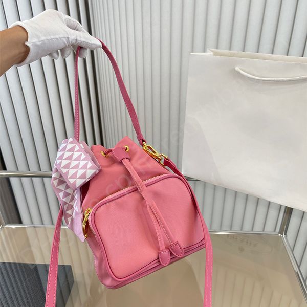 casual bucket bags silk scarf decoration womens handbags plain soft solid bag genuine leather toiletry bag designer crossbody wallets luxury
casual bucket bags silk scarf decoration womens handbags plain soft solid bag genuine leather toiletry bag designer crossbody wallets luxury