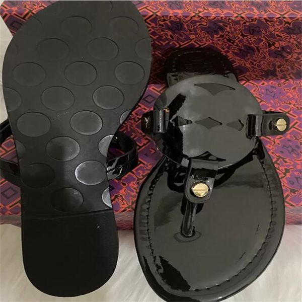 women's luxury slippers clip toe woman designer sandals casual female flats slides beach footwear new flip flops ladies fashion footwea, Black
women's luxury slippers clip toe woman designer sandals casual female flats slides beach footwear new flip flops ladies fashion footwea, Black