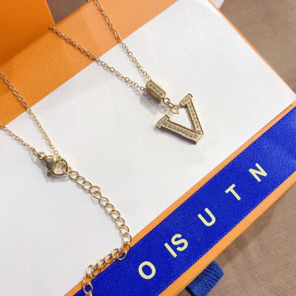 popular brand fashion necklaces exquisite pendant necklace fashion style jewelry accessories designer long chains design gold plated, Silver
popular brand fashion necklaces exquisite pendant necklace fashion style jewelry accessories designer long chains design gold plated, Silver