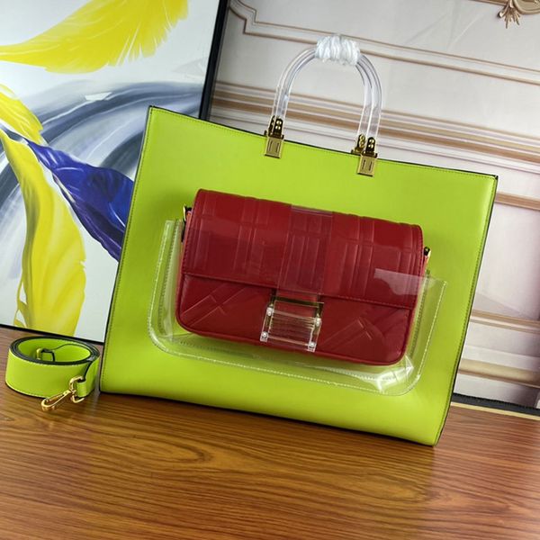 tote bag transparent baguette pocket large capacity shopping bags genuine leather handbag purse fashion letter buckle plexiglass handles
tote bag transparent baguette pocket large capacity shopping bags genuine leather handbag purse fashion letter buckle plexiglass handles