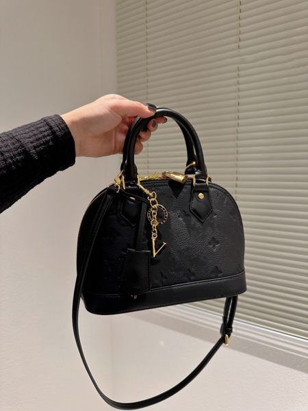 cc alma bb water ripple shoulder crossbody bags shell totes women fashion messenger bag designer handbags lady clutch purse
cc alma bb water ripple shoulder crossbody bags shell totes women fashion messenger bag designer handbags lady clutch purse