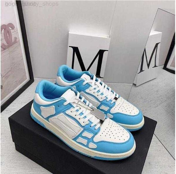 luxury ami casual shoes designer men's and women's bandanna spring leather bone decal upper eva insole low-cut ri fashion sneakers
luxury ami casual shoes designer men's and women's bandanna spring leather bone decal upper eva insole low-cut ri fashion sneakers