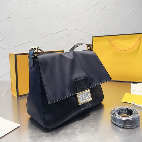 vintage f retro baguettes shoulder bag black underarm designer bag fashion messenger crossbody bags purse handbag luxury shopping wallet 221
vintage f retro baguettes shoulder bag black underarm designer bag fashion messenger crossbody bags purse handbag luxury shopping wallet 221