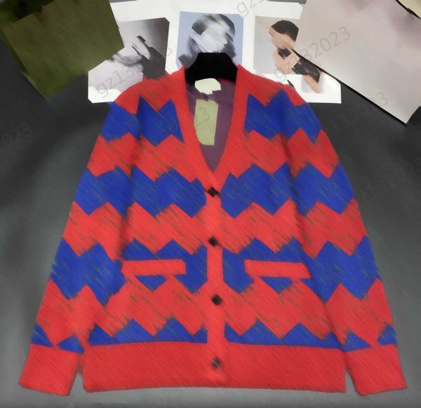 cardigans womens sweaters double g letter print wavy stripe v-neck long sleeves knitted cardigan button pocket silhouette loose warm knitwea, White;black
cardigans womens sweaters double g letter print wavy stripe v-neck long sleeves knitted cardigan button pocket silhouette loose warm knitwea, White;black