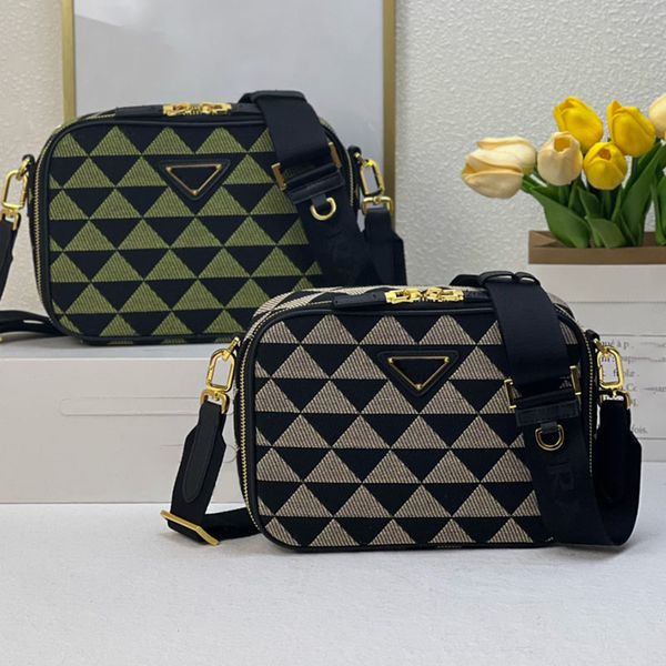 designer bags triangle crossbody bag shoulder bags wallet leather messenger handbags men or women purse card holder260t
designer bags triangle crossbody bag shoulder bags wallet leather messenger handbags men or women purse card holder260t