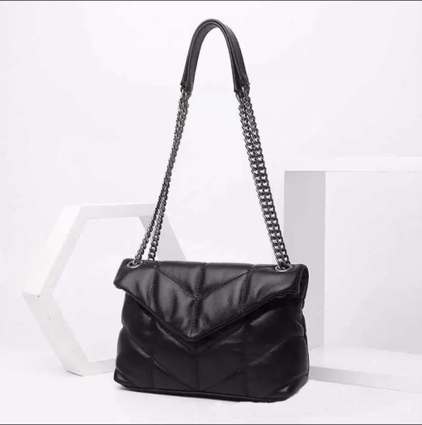 2021 fashion women's bag small fragrant style lingge chain shoulder crossbody messenger handbags chain high grade quality
2021 fashion women's bag small fragrant style lingge chain shoulder crossbody messenger handbags chain high grade quality