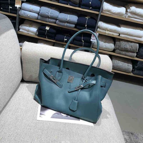 herme birkins birkins bagsfrench platinum baotou tote large capacity underarm soft leather women's leisure one shoulder
herme birkins birkins bagsfrench platinum baotou tote large capacity underarm soft leather women's leisure one shoulder