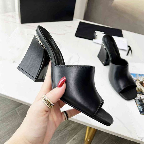 luxury design sandals 2023 channel fashion women summer high heels leather cross tie men flat casual slippers 04-07, Black
luxury design sandals 2023 channel fashion women summer high heels leather cross tie men flat casual slippers 04-07, Black