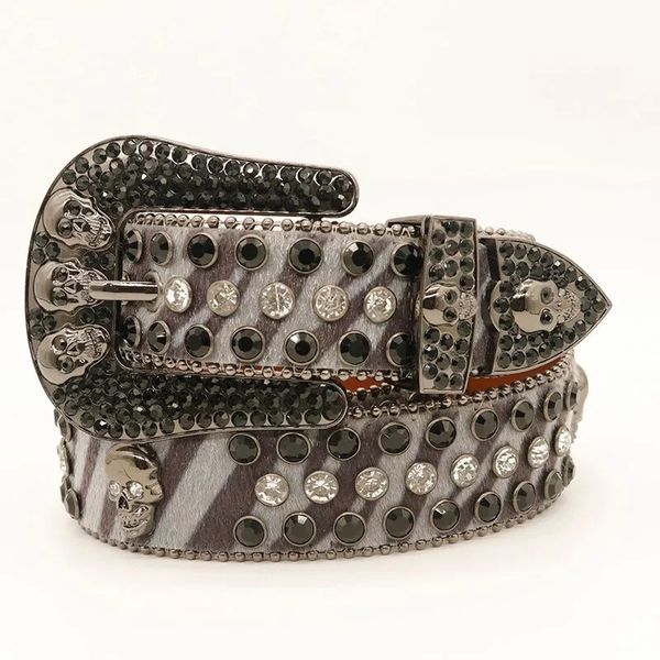 famous brand diamond studded belt western cowboy jeans sparkle men pu leather luxury designer rhinestone belt for women man x0726, Black;brown
famous brand diamond studded belt western cowboy jeans sparkle men pu leather luxury designer rhinestone belt for women man x0726, Black;brown