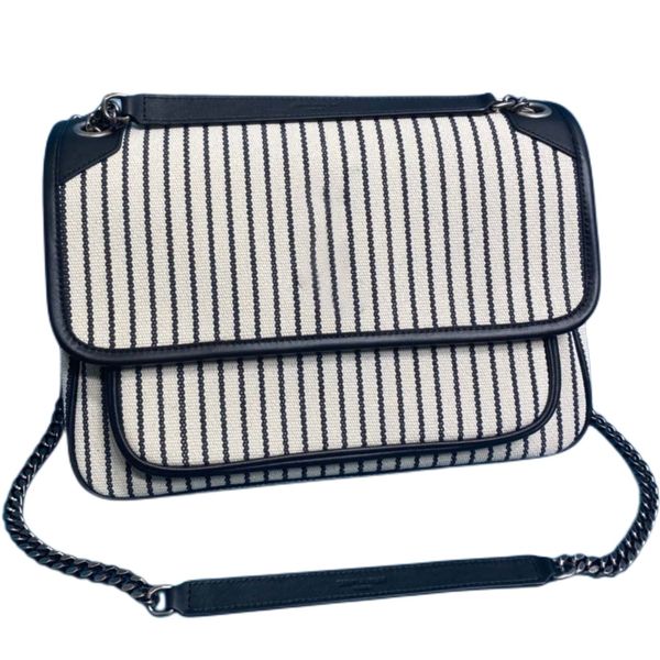 luxury handbags shoulder bags women chest pack lady tote chains purse fashion shoulder classic pattern leather retro saddlebag clasic design
luxury handbags shoulder bags women chest pack lady tote chains purse fashion shoulder classic pattern leather retro saddlebag clasic design