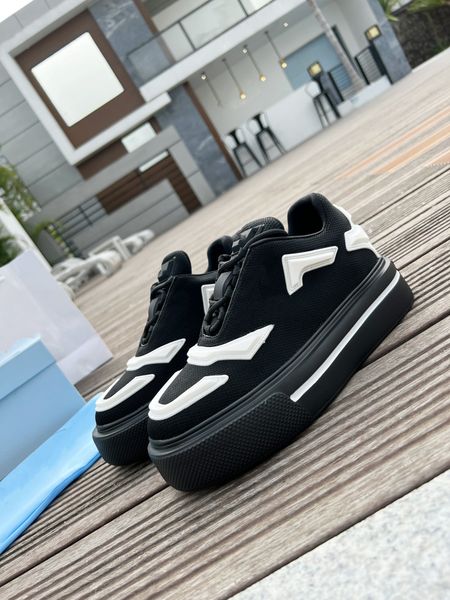shoes p05 designer version pure handmade custom 2022 new prajia couple thick-soled sneakers, Black
shoes p05 designer version pure handmade custom 2022 new prajia couple thick-soled sneakers, Black
