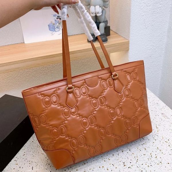 brand women shopping bags large totes designers shoulder bag embossed letter design handbags big capacity leather bag
brand women shopping bags large totes designers shoulder bag embossed letter design handbags big capacity leather bag