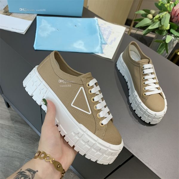 designer casual shoes satin leather sneakers with crystals luxury prads training shoe fashion sneaker shoe platform lace up print plate-form, Black
designer casual shoes satin leather sneakers with crystals luxury prads training shoe fashion sneaker shoe platform lace up print plate-form, Black