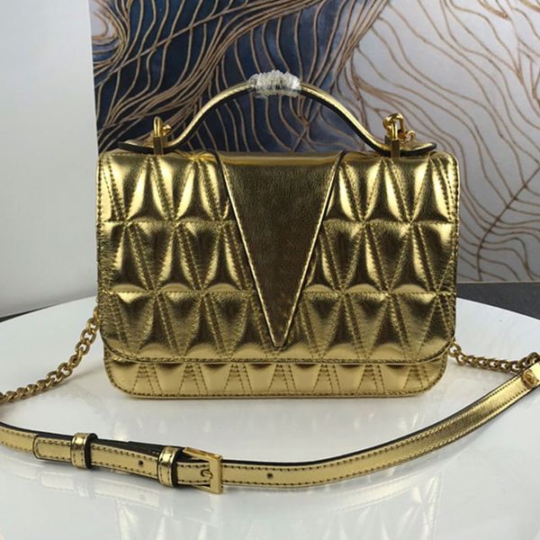 quilted shoulder bag women handbags purse handle tote genuine leather crossbody bags fashion design magnetic hasp adjustable strap golden wa
quilted shoulder bag women handbags purse handle tote genuine leather crossbody bags fashion design magnetic hasp adjustable strap golden wa