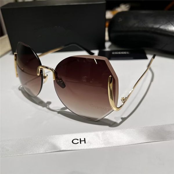 fashion designer sunglasses classic eyeglasses goggle outdoor beach sun glasses for men woman 5 colors 3023, White;black
fashion designer sunglasses classic eyeglasses goggle outdoor beach sun glasses for men woman 5 colors 3023, White;black