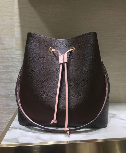 designers sale fashion bucket bag shoulder bag brown flowers handbag wallet womens bags handbags purses genuine leather crossbody for women
designers sale fashion bucket bag shoulder bag brown flowers handbag wallet womens bags handbags purses genuine leather crossbody for women