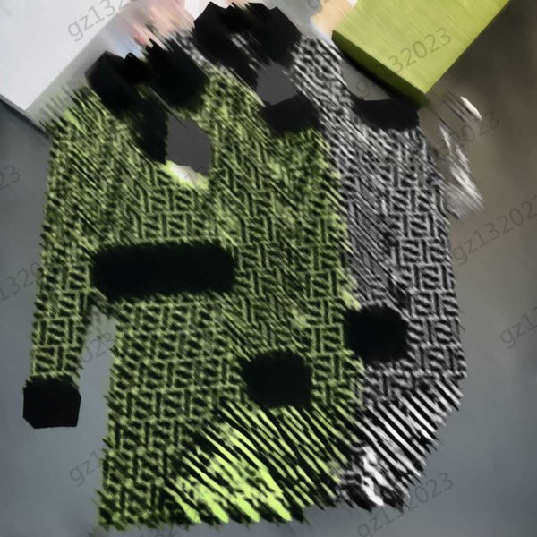 designer two pieces dress double f jacquard polo collar pullover short knitted sweater elastic waist slim straight skirt women apparel 2 col, White
designer two pieces dress double f jacquard polo collar pullover short knitted sweater elastic waist slim straight skirt women apparel 2 col, White