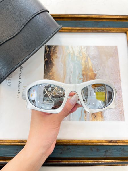 2022 new luxur classic square sunglasses designer brand fashion mens womens sun glasses eyewear metal glass lenses 0229, White;black
2022 new luxur classic square sunglasses designer brand fashion mens womens sun glasses eyewear metal glass lenses 0229, White;black