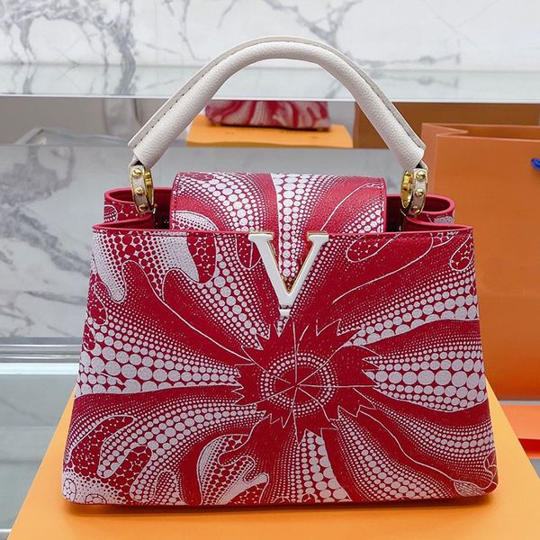 totes bag crossbody shoulder bag women handbag purse taurillon leather red circular design plain metal letter detachable strap large capacit
totes bag crossbody shoulder bag women handbag purse taurillon leather red circular design plain metal letter detachable strap large capacit