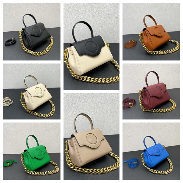 flap mini hand bag thick chain bags women handbags quality small purse cowhide grain genuine leather clutch bags head of metal queen magneti
flap mini hand bag thick chain bags women handbags quality small purse cowhide grain genuine leather clutch bags head of metal queen magneti