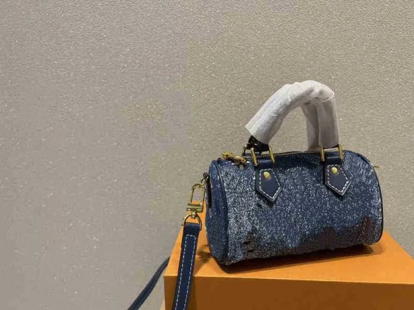 branded denim tote bags crossbody wallet for women brand designer shoulder clutch strap fashion single messengers purses 220621, Black;red
branded denim tote bags crossbody wallet for women brand designer shoulder clutch strap fashion single messengers purses 220621, Black;red