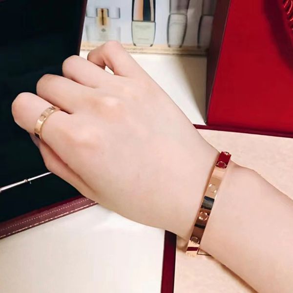 bracelet womens golg mens personalised bangle designer jewelrys grade jewelry titanium alloy material sweat resistantes fade resistant ladie, Black
bracelet womens golg mens personalised bangle designer jewelrys grade jewelry titanium alloy material sweat resistantes fade resistant ladie, Black