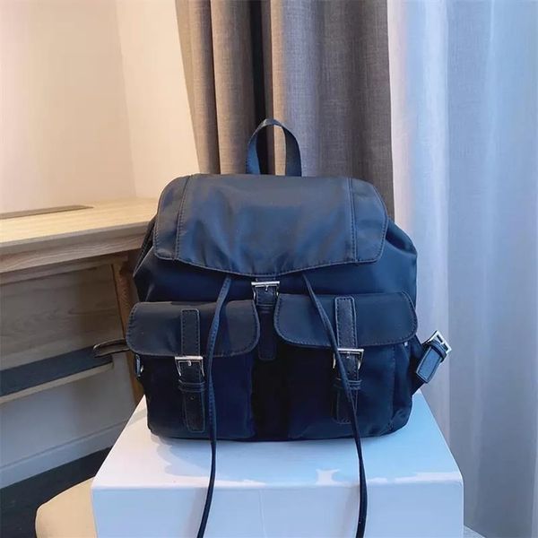 luxury schoold bag designers mens black backpacks medium size 2021 fashion shoulder bags with pockets triangle for women268m
luxury schoold bag designers mens black backpacks medium size 2021 fashion shoulder bags with pockets triangle for women268m