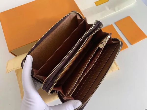 wallets leather fashion bag zipper purse hangbag fashionable high brand for women mens business 1014, Black;red
wallets leather fashion bag zipper purse hangbag fashionable high brand for women mens business 1014, Black;red