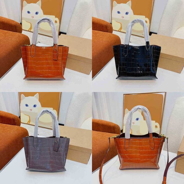 evening bags shoulder tote designer handbags women fashion crossbody classic alligator leather handbag printed lady large capacity shopping
evening bags shoulder tote designer handbags women fashion crossbody classic alligator leather handbag printed lady large capacity shopping