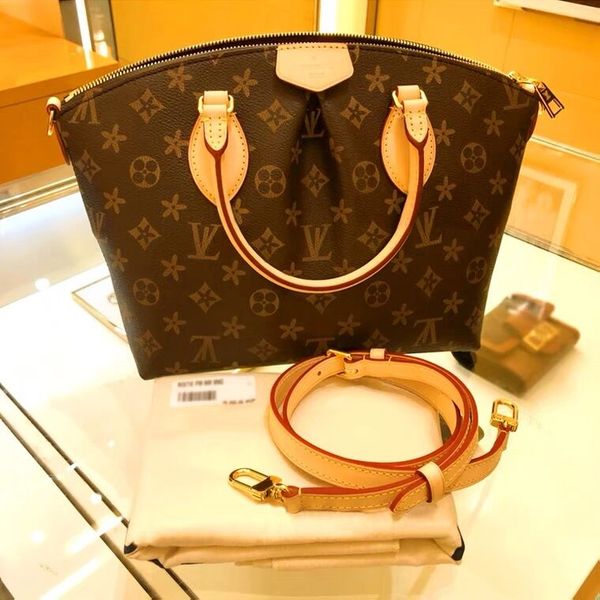 luxurys designer hobo shoulder bag for women chest pack lady tote wallet chains handbag crossbody bags presbyopic purse
luxurys designer hobo shoulder bag for women chest pack lady tote wallet chains handbag crossbody bags presbyopic purse