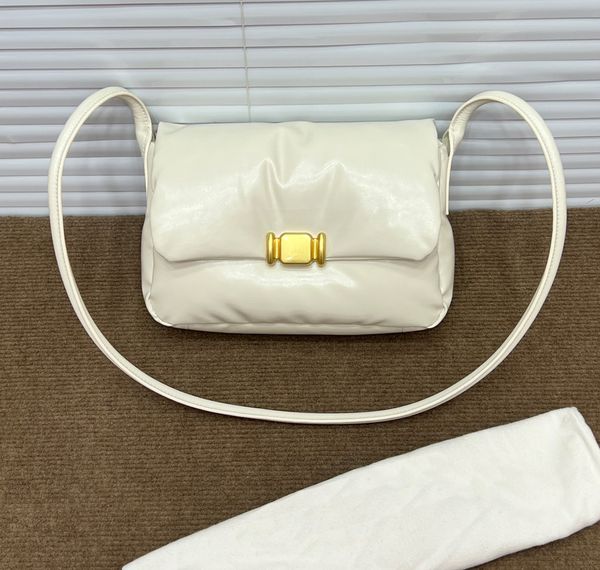 pillow shoulder bag puffy leather pouch soft handbag purse women inflatable bread bags fashion letter magnetic buckle internal zipper pocket
pillow shoulder bag puffy leather pouch soft handbag purse women inflatable bread bags fashion letter magnetic buckle internal zipper pocket