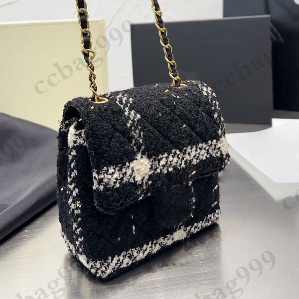 crossbody mini wool flap designer bag fall winter classic fur black white quilted retro gold metal chain shoulder case coins purses women ha
crossbody mini wool flap designer bag fall winter classic fur black white quilted retro gold metal chain shoulder case coins purses women ha