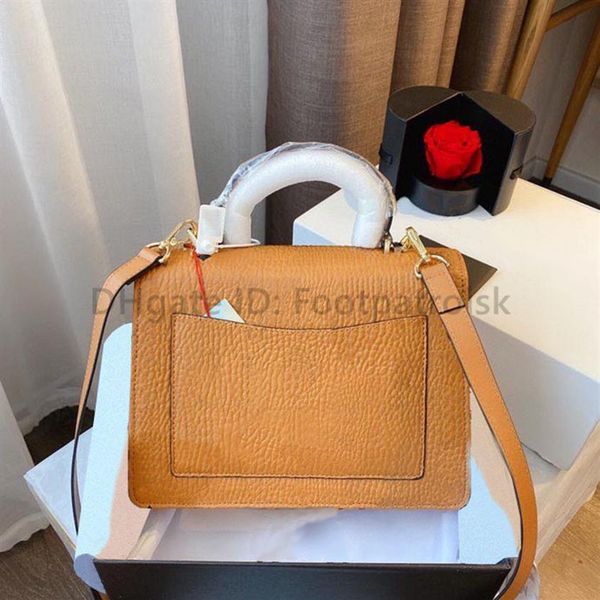 luxury designer women shoulder bags genuine leather hasp flap fashion organ package handbag letter cross body 2021 5a clutch bags 2729
luxury designer women shoulder bags genuine leather hasp flap fashion organ package handbag letter cross body 2021 5a clutch bags 2729