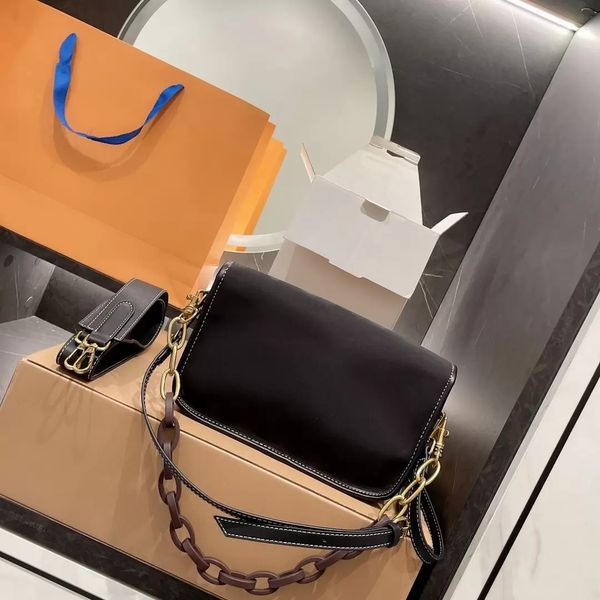 shoulder bags women handbag simple crossbody classic atmospheric shopping canvas messenger designer lady wallet 1029, Black;red
shoulder bags women handbag simple crossbody classic atmospheric shopping canvas messenger designer lady wallet 1029, Black;red
