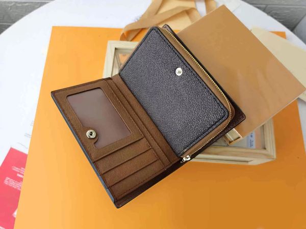 wallets leather bag fashion men and women brand zipper purse fashionable business 1014, Black;red
wallets leather bag fashion men and women brand zipper purse fashionable business 1014, Black;red
