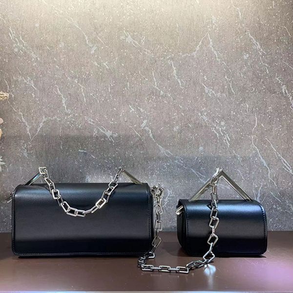 new flap crossbody bag women handbag purse genuine leather removable chain silver hardware multiple colors shoulder bags fashion letter magn
new flap crossbody bag women handbag purse genuine leather removable chain silver hardware multiple colors shoulder bags fashion letter magn