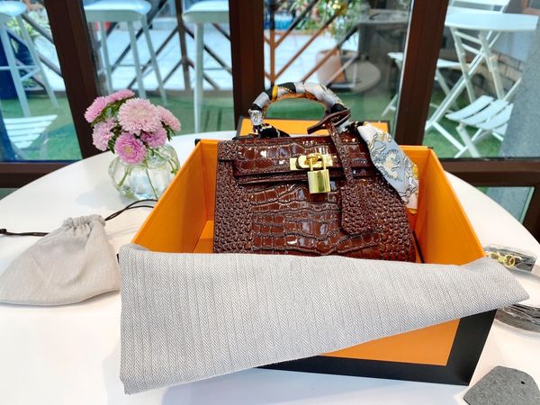 ladies v designer bags crossbody for the tote bag bags woman beach handbag women kelly designers men sling shoulder birkin li0h
ladies v designer bags crossbody for the tote bag bags woman beach handbag women kelly designers men sling shoulder birkin li0h