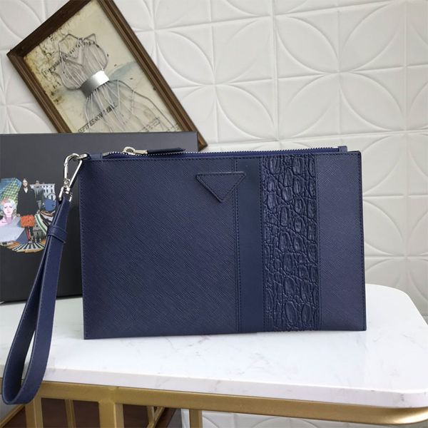 men clutch handbag bag cowhide leather lampo zipper silver hardware internal credit card slot plain large wallets triangle sign fashion lett, Red;black
men clutch handbag bag cowhide leather lampo zipper silver hardware internal credit card slot plain large wallets triangle sign fashion lett, Red;black