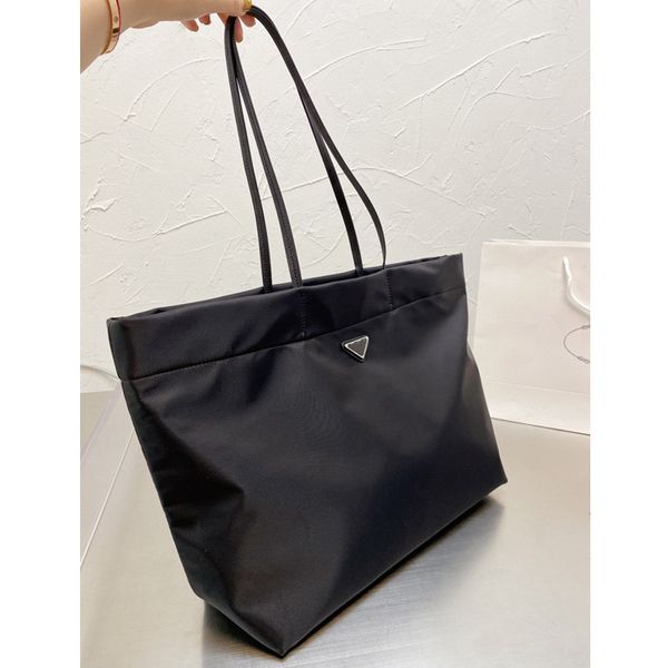 re-nylon the tote bag handbags womens plain totes shopping shoulder bags luxury large black lady fashion purses designer woman handbag luxur
re-nylon the tote bag handbags womens plain totes shopping shoulder bags luxury large black lady fashion purses designer woman handbag luxur