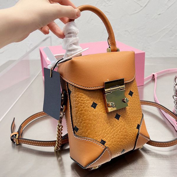 handbag designer bags mini purse fashion tote bag famous crossbody bag classical shopping handbags camera shoulder totes
handbag designer bags mini purse fashion tote bag famous crossbody bag classical shopping handbags camera shoulder totes