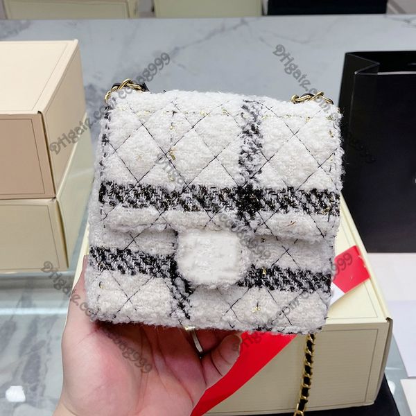 mini flap spliced wool designer bags two-tone tweed soft fluffy quilted embroidery luxury wallet gold hardware shoulder bag crossbody handba
mini flap spliced wool designer bags two-tone tweed soft fluffy quilted embroidery luxury wallet gold hardware shoulder bag crossbody handba