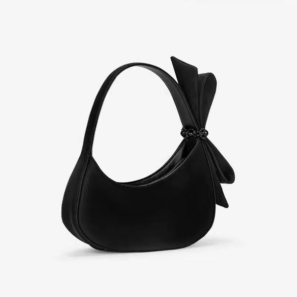 designer women's bag new autumn and winter everything niche design bow crescent senior texture hand-held crossbody bag
designer women's bag new autumn and winter everything niche design bow crescent senior texture hand-held crossbody bag