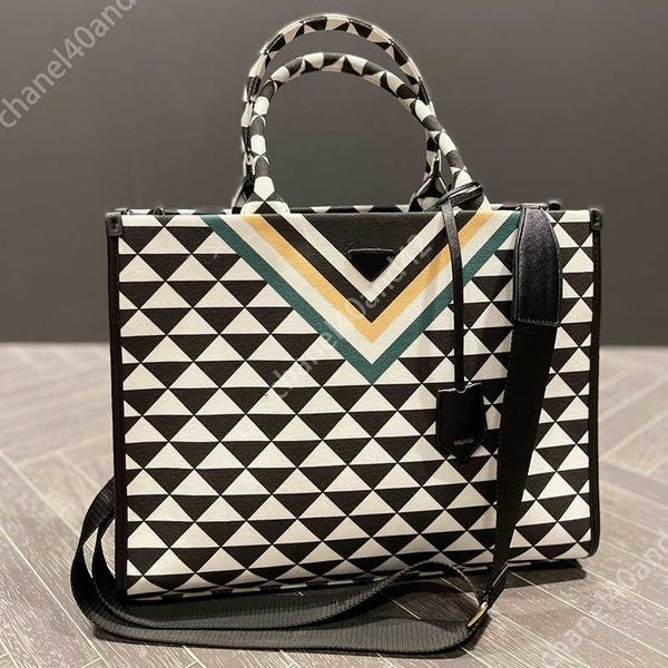 totes the tote bag women shoulder bag shopping bags cloth fashion designer handbags for girls purse 22081266
totes the tote bag women shoulder bag shopping bags cloth fashion designer handbags for girls purse 22081266