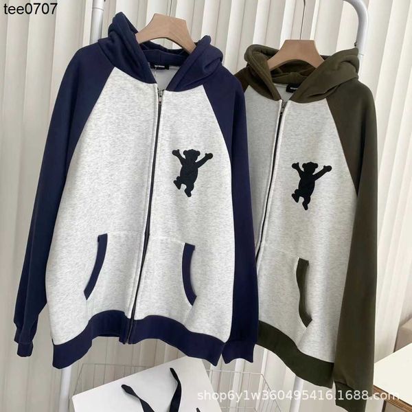 designer we11done flocked bears hooded cardigan sweater coat korean loose autumn winter sweater couple men and women size xl, Black
designer we11done flocked bears hooded cardigan sweater coat korean loose autumn winter sweater couple men and women size xl, Black