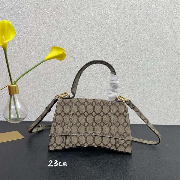 designer shoulder bags 2022 new the hacker project fashion women's handbag ladies totepu leather luxury handle crossbody bag275s
designer shoulder bags 2022 new the hacker project fashion women's handbag ladies totepu leather luxury handle crossbody bag275s